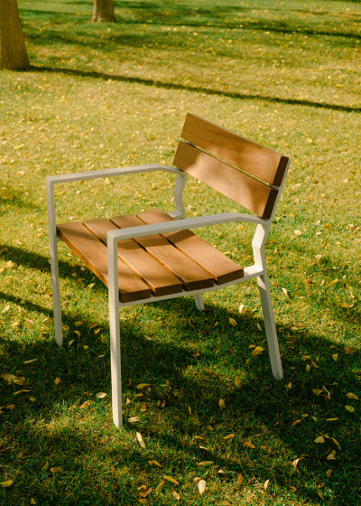 Harpo | Outdoor Parkbank | Stühle | Urbidermis