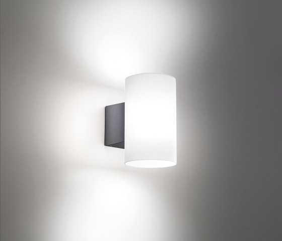 Bianca wall lamp | Lámparas de pared | Zafferano