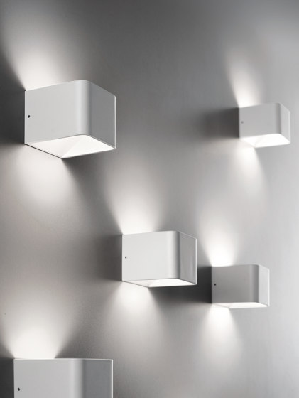 Cubetto wall lamp | Wall lights | Zafferano