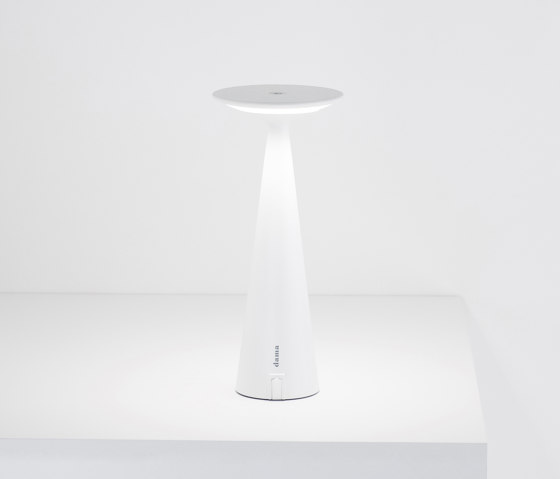 Dama table lamp | Luminaires de table | Zafferano