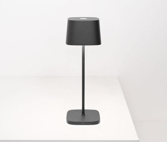Ofelia table lamp | Lámparas de sobremesa | Zafferano