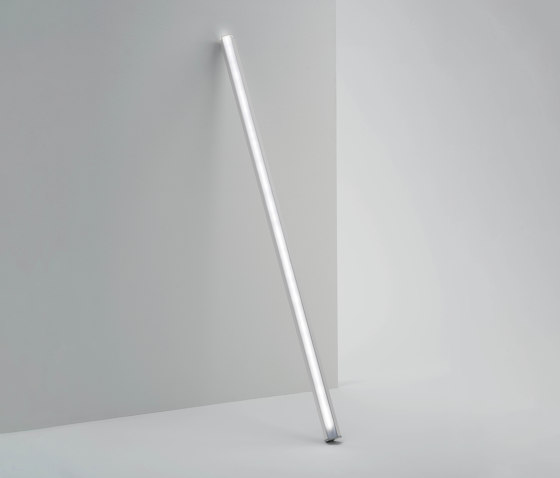 Pencil large lighting module lamp | Lámparas de pie | Zafferano