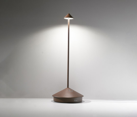 Pina table lamp | Tischleuchten | Zafferano