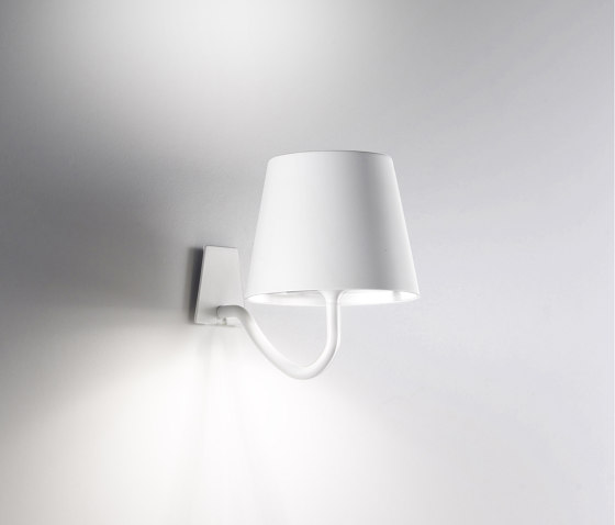 Poldina wall lamp | Lámparas de pared | Zafferano