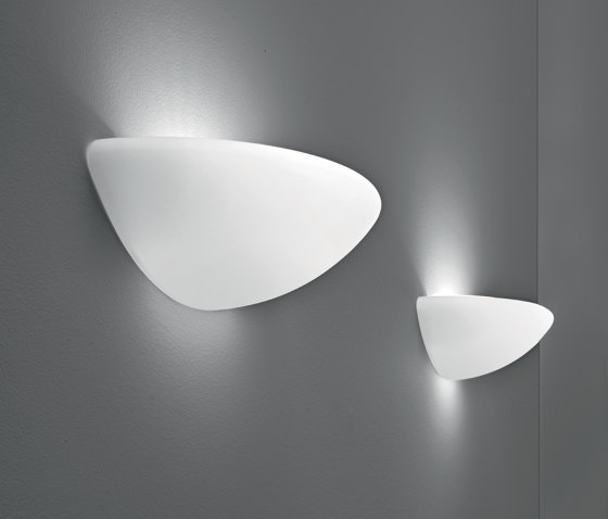 Spicchio wall lamp | Lámparas de pared | Zafferano