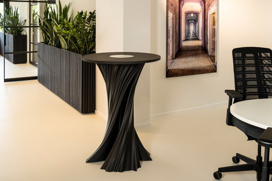 NeverEnding Roots Table | Standing tables | Triboo