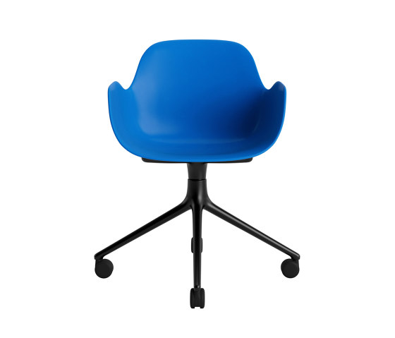 Form Armchair Swivel 4W Black Alu Bright Blue | Sillas | Normann Copenhagen