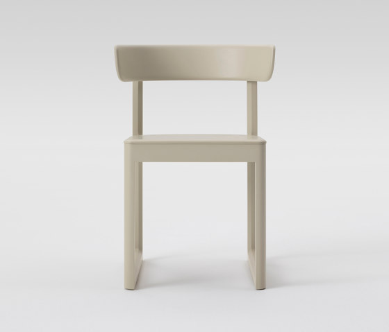 En Chair (Wooden Seat) | Sillas | MARUNI