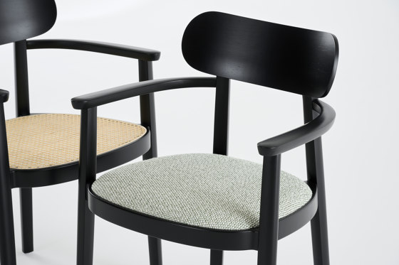 118 SPFV | Chairs | Thonet
