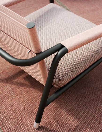ASTRA 001 lounge chair | Armchairs | Roda