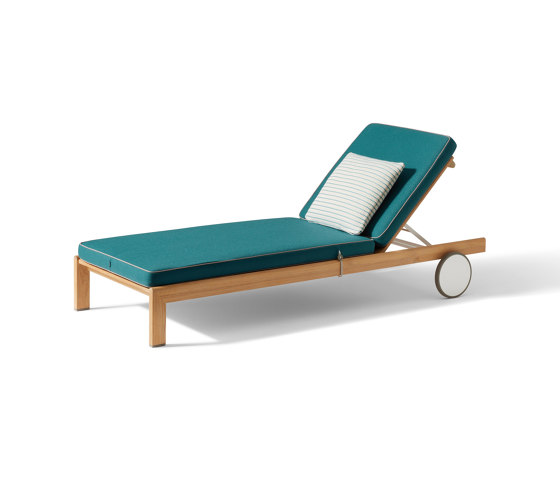 Lie Out | Day beds / Lounger | Cassina