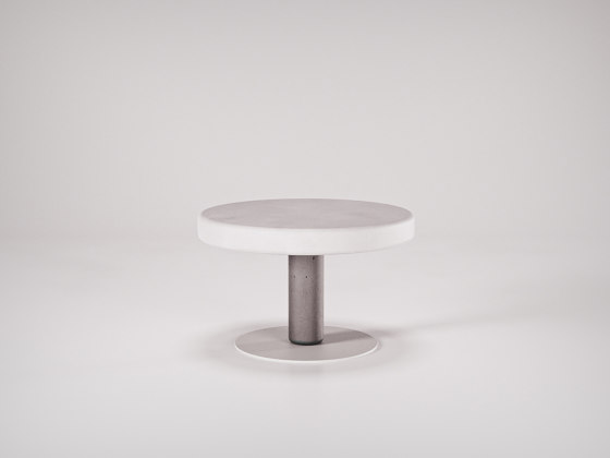 Flipper Low Coffee Table I | Tavolini bassi | Forma & Cemento