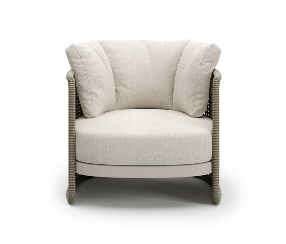 Miura-bisque Armchair | Fauteuils | SNOC