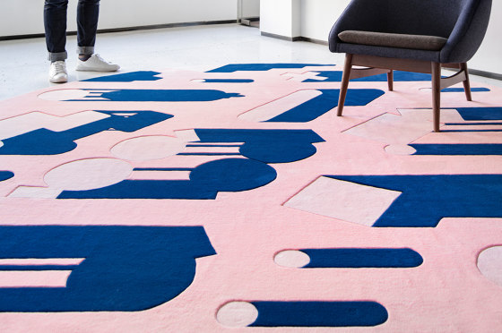 Shadows Of Things We Wish We Had | Circle | Formatteppiche | Urban Fabric Rugs