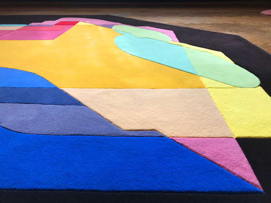 Shadows Of Things We Wish We Had | Triple Extrusion Cube - Rug 1 | Tappeti / Tappeti design | Urban Fabric Rugs
