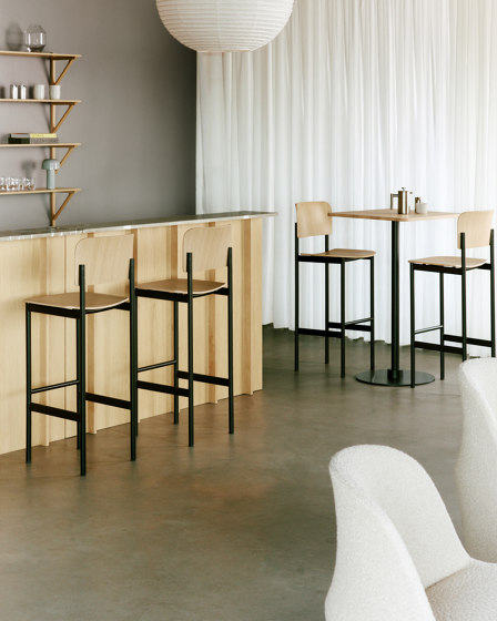Plan Column Table | Tavoli alti | Fredericia Furniture