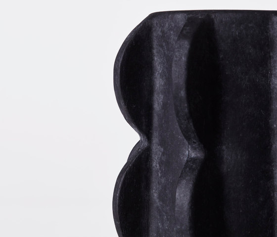 Arcissimo Vase Black Small | Vasen | Dustydeco