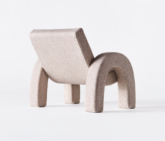 Arco Lounge Chair Boucle Natural | Chaises | Dustydeco