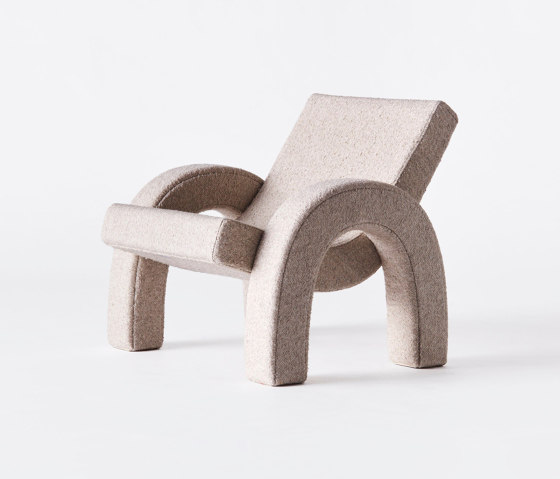 Arco Lounge Chair Boucle Natural | Sillas | Dustydeco