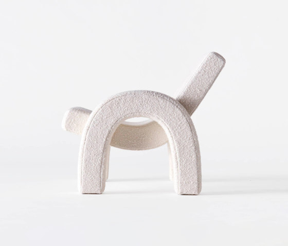 Arco Lounge Chair Boucle White | Sedie | Dustydeco