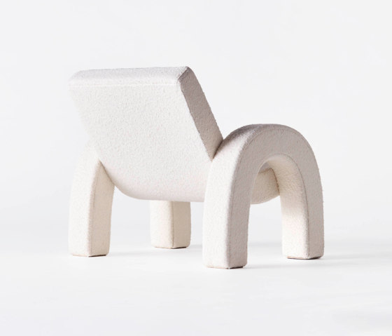 Arco Lounge Chair Boucle White | Sillas | Dustydeco