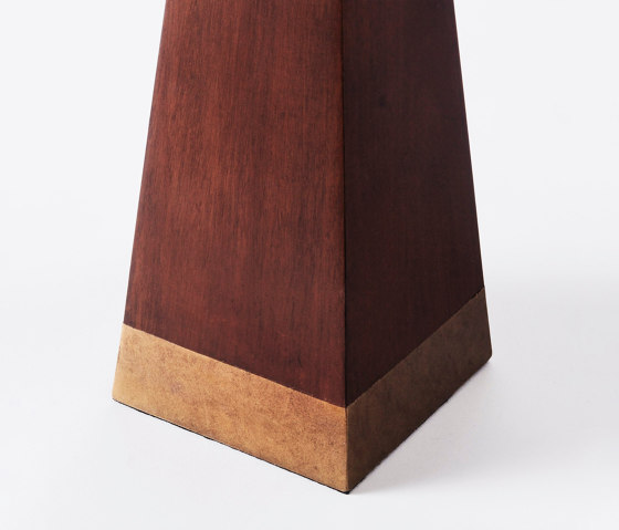 Pyramid Table Lamp | Lampade tavolo | Dustydeco