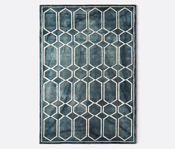 Tie Dye Graphite Ink Rug | 200x300cm | Tappeti / Tappeti design | Dustydeco
