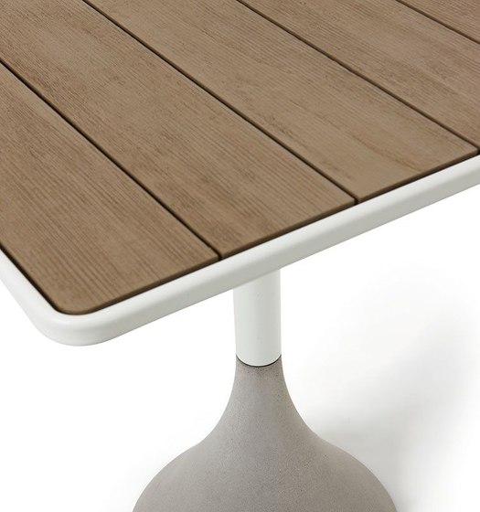 Concreto Table Carré 70x70 h74 | Tables de bistrot | Ethimo