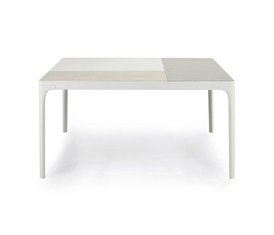 Play Square table 149x149 | Dining tables | Ethimo