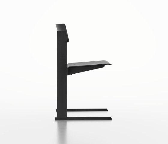 Lira Chair | Chaises | Alias