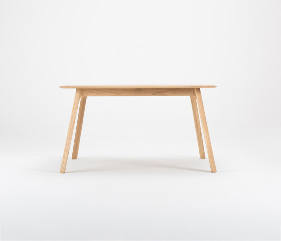 Teska table | 140x90 | Esstische | Gazzda