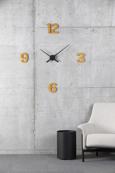 bFRIENDS Wall Clock | Relojes | Bene