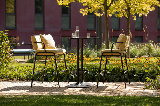 CASUAL Outdoor Table high | Tavolini alti | Bene