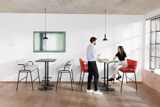 CASUAL Table high | Beistelltische | Bene