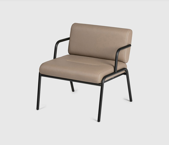 CASUAL Lounge Chair | Poltrone | Bene