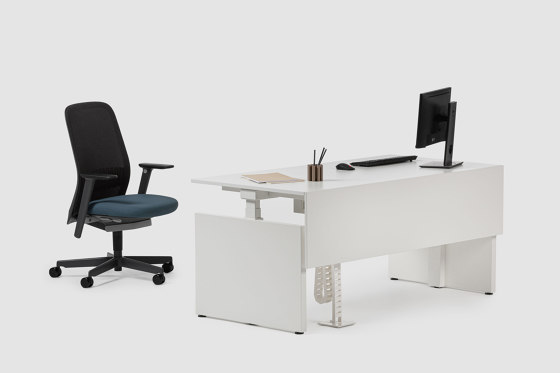 CLASSIC LIFT | Desks | Bene