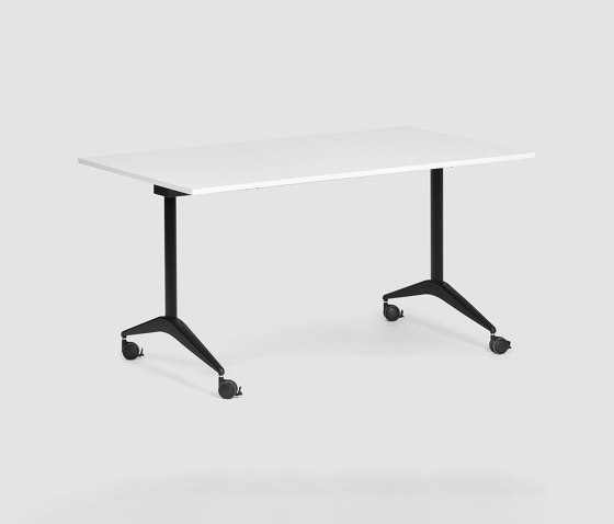 FLEX swivel table bold | Mesas auxiliares | Bene