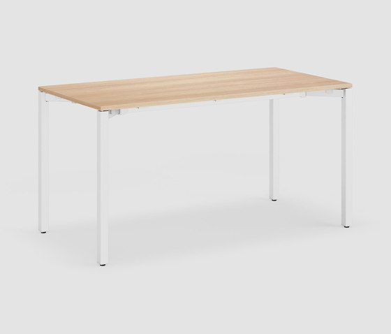 M_COM Table | Desks | Bene