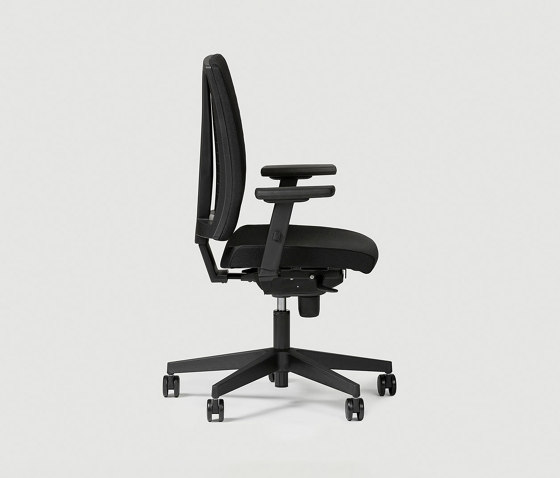 PIURO | Office chairs | Bene