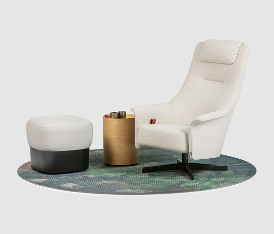 PORTS Stool | Poufs | Bene