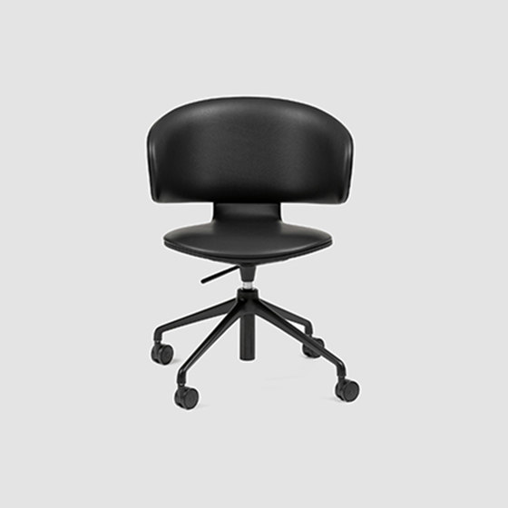 STUDIO Chair avec pied sur roulettes | Chaises | Bene
