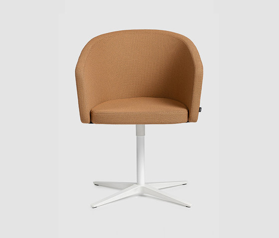 CLUB CHAIR | Sedie | Bene