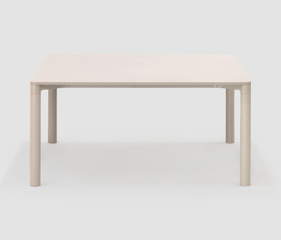 PORTS Table | Desks | Bene