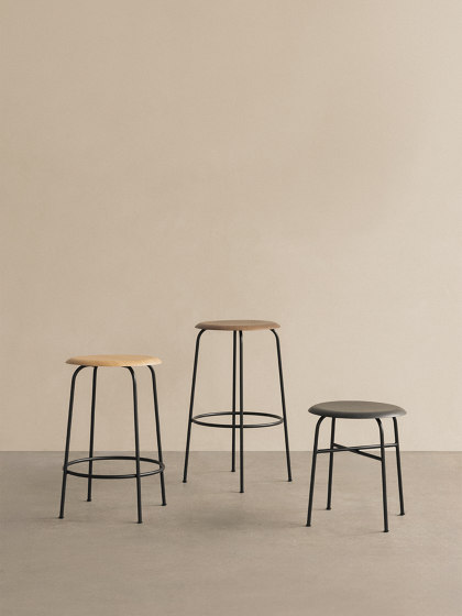 Afteroom Bar Stool, Upholstered Seat | Audo Bouclé - Beige 02 | Taburetes de bar | Audo Copenhagen