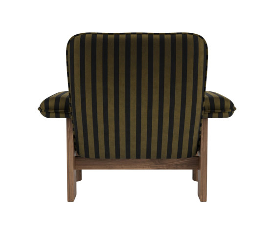Brasilia Lounge Chair, Walnut Base | Cabanon Soft - Roseau, FCL7029/04 | Sessel | Audo Copenhagen
