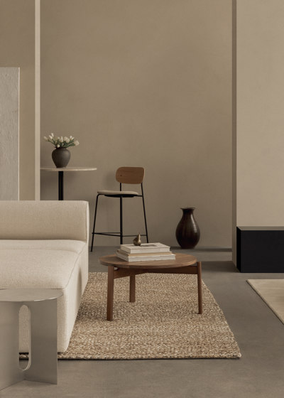 Co Counter Chair | Upholstered Seat, Oak Back | Audo Bouclé - Beige 02 | Natural Oak | Sgabelli bancone | Audo Copenhagen