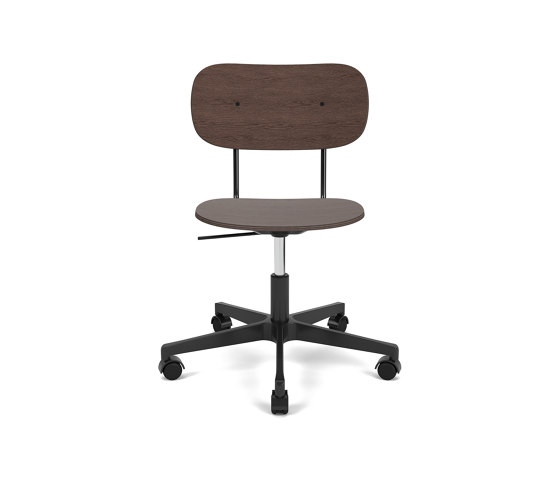 Co Task Chair | Star Base w. Casters | Black Aluminum | Veneer Seat and Back | Dark Stained Oak | Taburetes de oficina | Audo Copenhagen