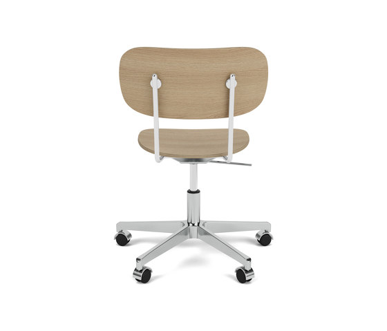 Co Task Chair | Star Base w. Casters | Black Aluminum | Veneer Seat and Back | Natural Oak | Arbeitshocker | Audo Copenhagen