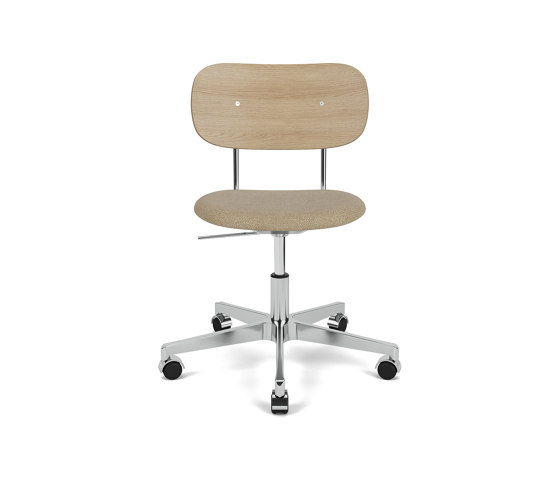 Co Task Chair | Star Base w. Casters | Polished Aluminum | Upholstered Seat, Veneer Back | Audo Bouclé - Beige, 03 | Natural Oak | Swivel stools | Audo Copenhagen