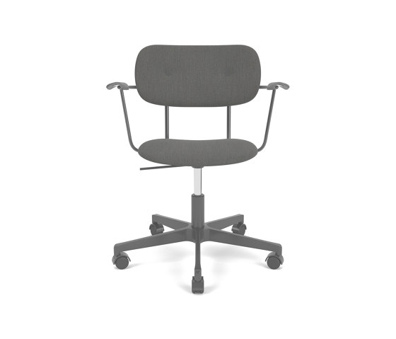 Co Task Chair W. Armrest | Star Base w. Casters, Black Aluminium | Veneer Seat and Back | Re-wool - Black, 0198 | Black Oak | Taburetes de oficina | Audo Copenhagen